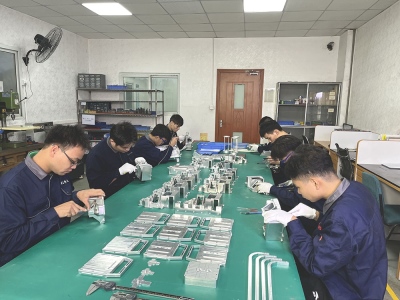 為什么CNC機(jī)加工零件這么貴？